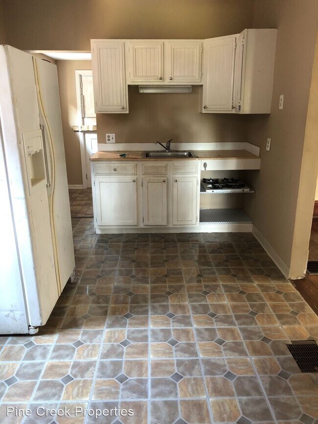 Foto del edificio - 3 br, 1 bath House - 17101 Grovewood Ave.