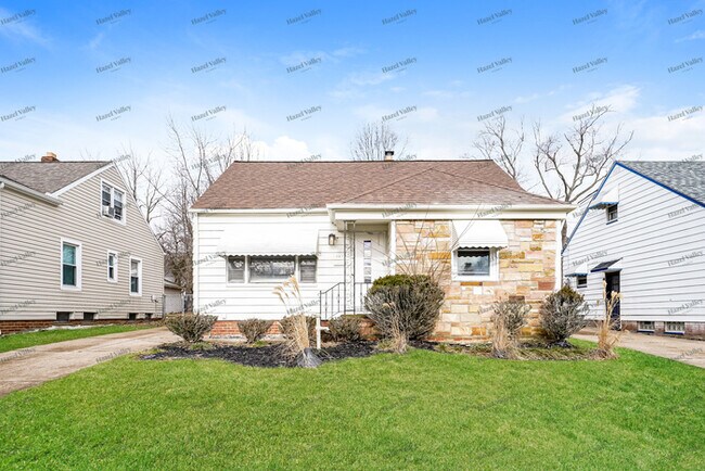 Foto del edificio - 18819 Longview Ave