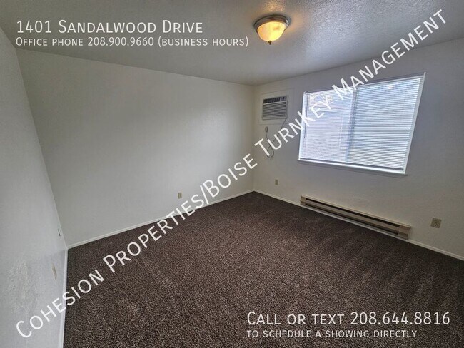 Building Photo - Newly Remodeled 2 beedroom