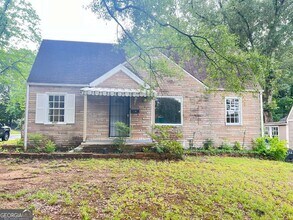 Building Photo - 1870 Grove Ave