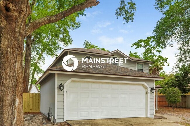 Building Photo - 3 Bedroom Pet-Friendly Home in Jacksonville, FL with Main Street Renewal