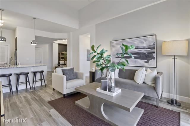 Foto del edificio - 8050 SW 72nd Ave