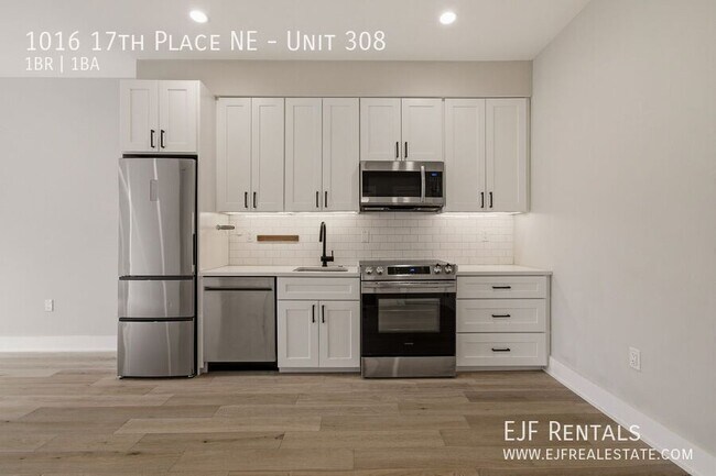 Foto del edificio - 1016 17th Pl NE