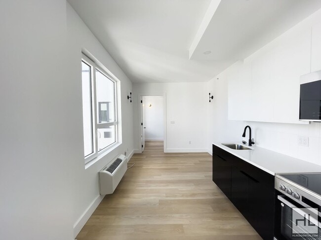Building Photo - Crown Heights / Brooklyn / Sunlit 1-Bed 1-...