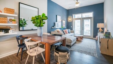 Building Photo - Blu on Farrington