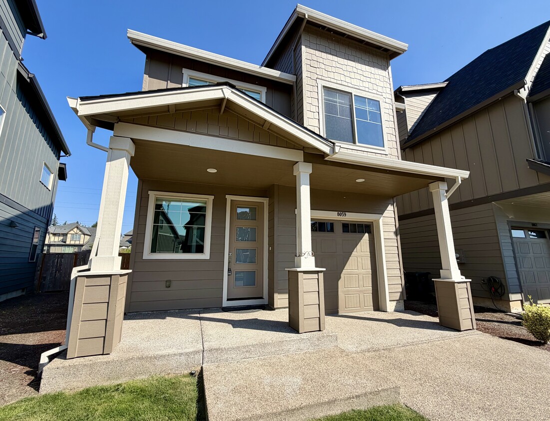 Foto principal - 8059 NE Sabo St