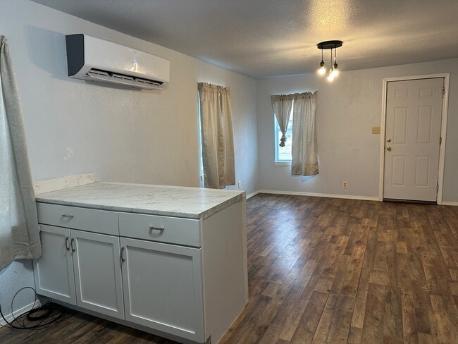 Foto del edificio - 1416 N Jackson St