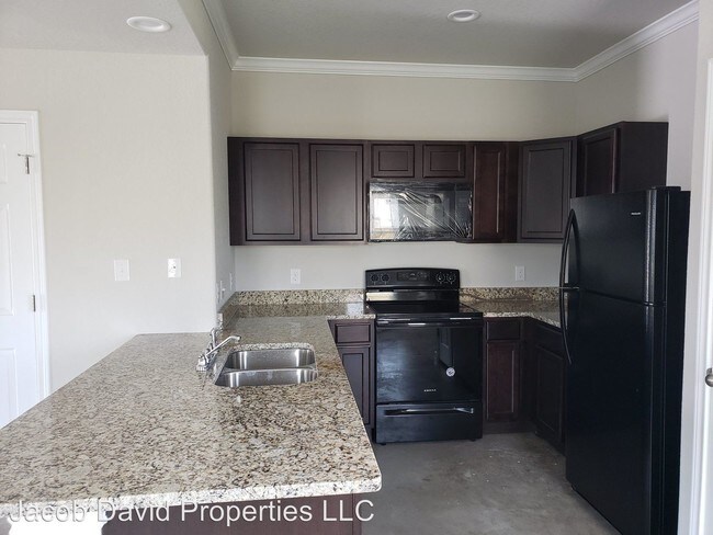 Building Photo - 16901 Spirit Brook