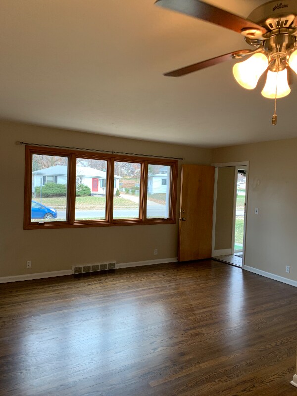 Foto del edificio - 3490 S 82nd St