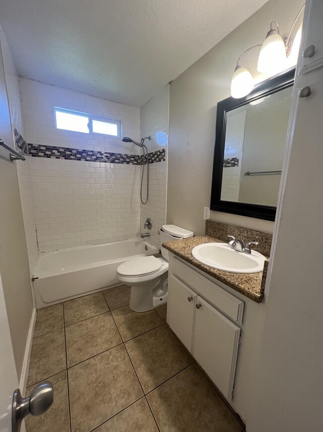 Foto del edificio - 851 33rd St