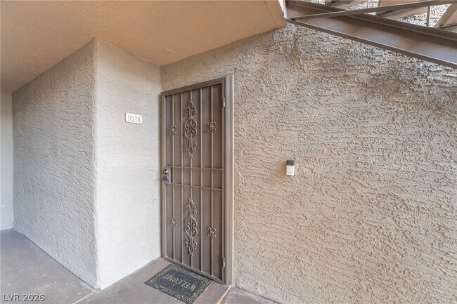 Building Photo - 2200 S Fort Apache Rd