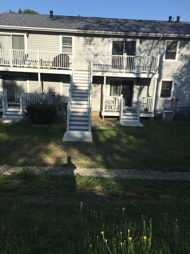 Rear stairs to balcony - 65 Carriage Path S
