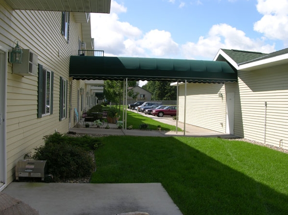 Meadowlark Apartaments - Meadowlark Apartments