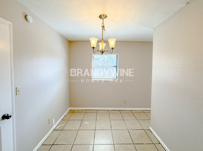Foto del edificio - 7901 Austin Rd