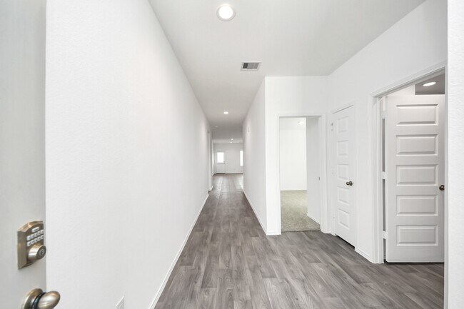 Foto del edificio - 2007 Woodlark Way