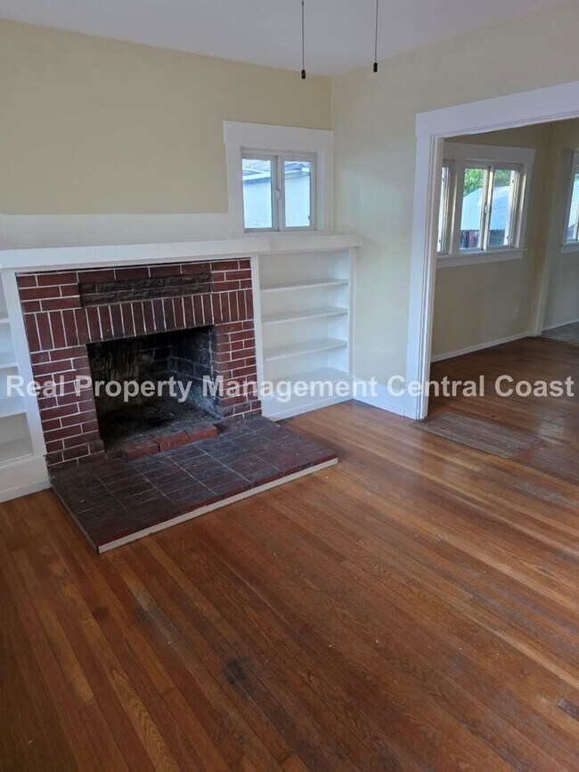 Foto del edificio - AVAILABLE NOW - 2 Bed, 1 Bath Paso Robles ...