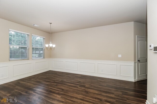 Building Photo - 98 Harrison Dr