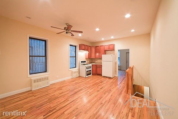 Foto principal - 484 Prospect Pl