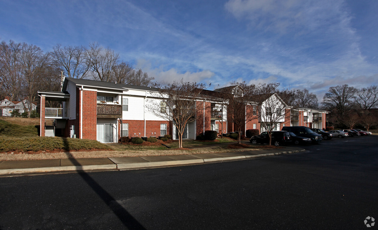 Primary Photo - Pamlico Apartments