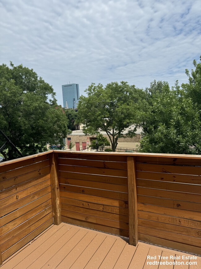 Photo - 554 Massachusetts Ave Apartment