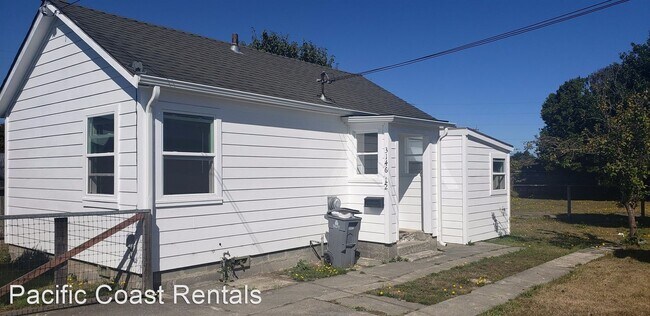 Building Photo - 1 br, 1 bath House - 3146 1/2 Prospect Ave