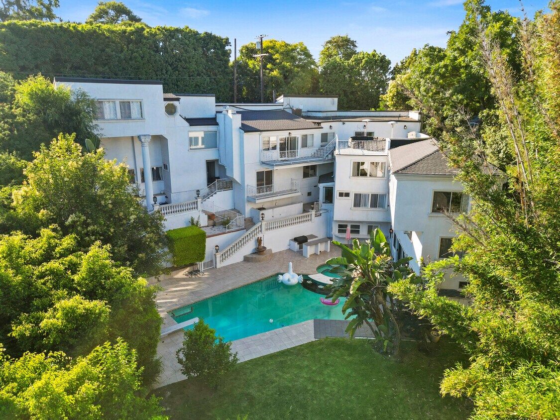 Foto principal - 3511 Berry Dr