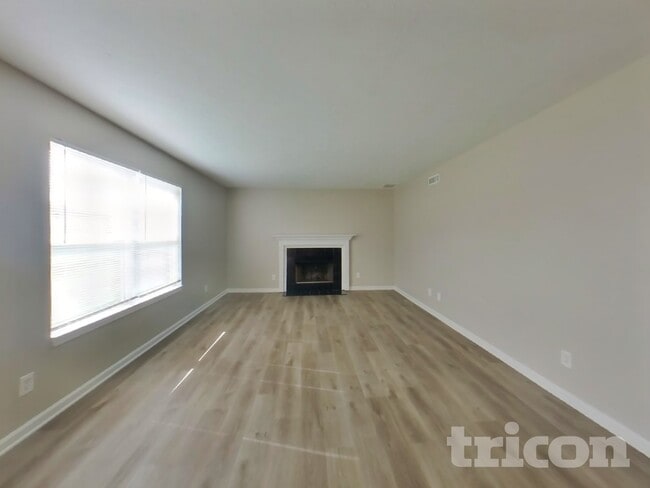 Building Photo - 4459 Bellchime Dr