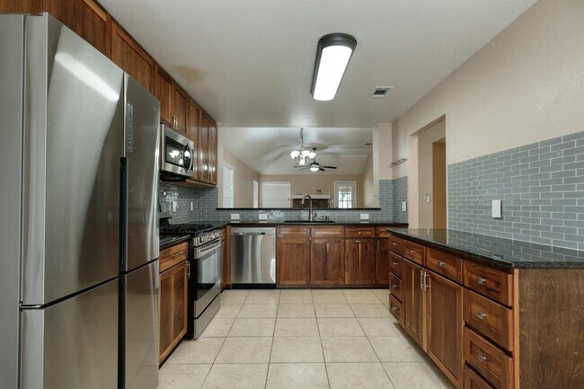 Foto del edificio - 5208 Walnut Grove Ct