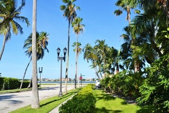 Building Photo - 917 N Flagler Dr