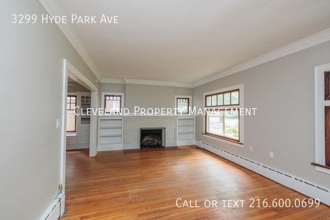 Foto del edificio - 3299 Hyde Park Ave