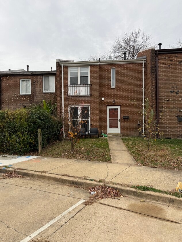 Foto principal - 238 Stevenson Sq