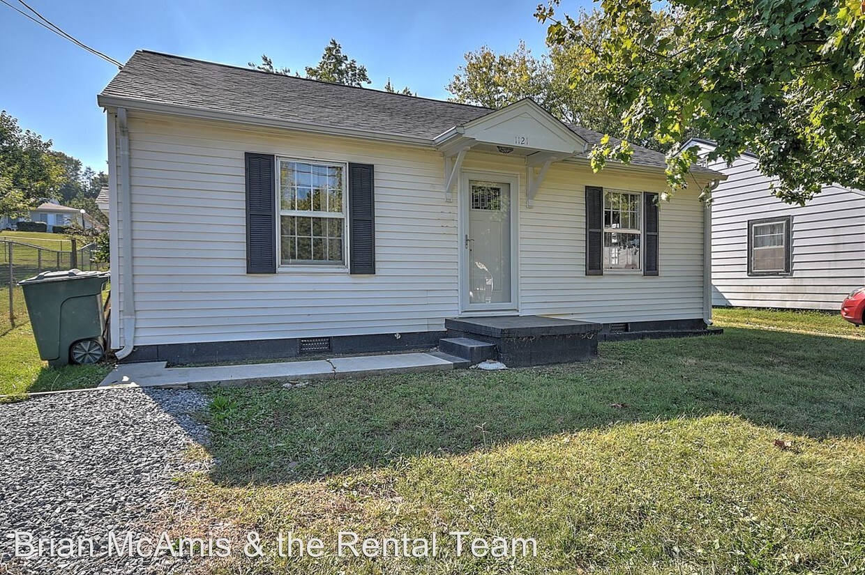 Foto principal - 1121 Forest St