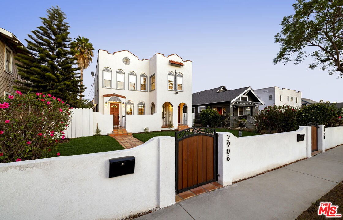 Primary Photo - 2906 Dalton Ave