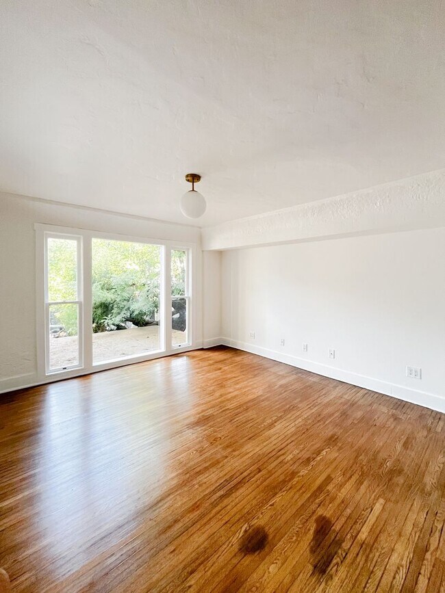 Foto del edificio - 2246 N Alvarado St