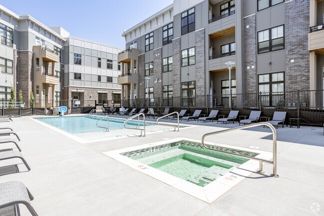 Pool - Element 30 Apartments