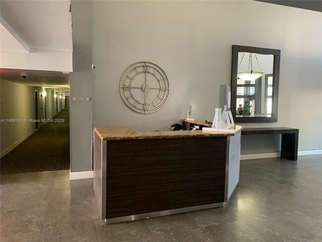 Building Photo - 200 Leslie Dr