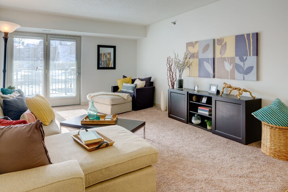 Meridian Pointe Apartments Burnsville, MN