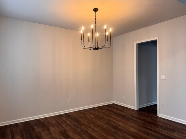 Foto del edificio - 5215 Wheeler Run Dr