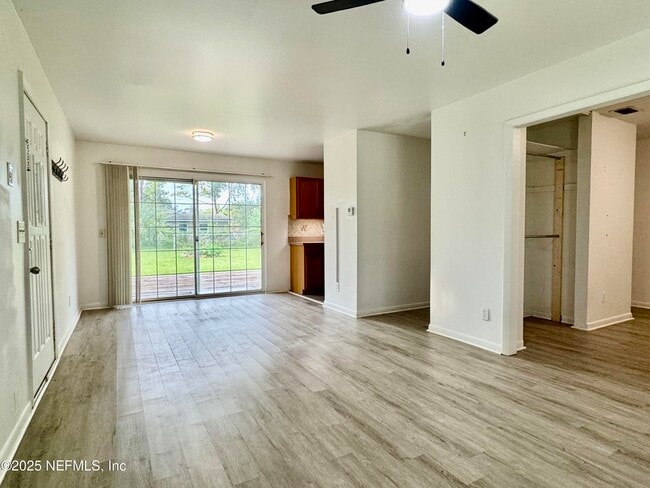 Building Photo - 10857 Dulawan Dr