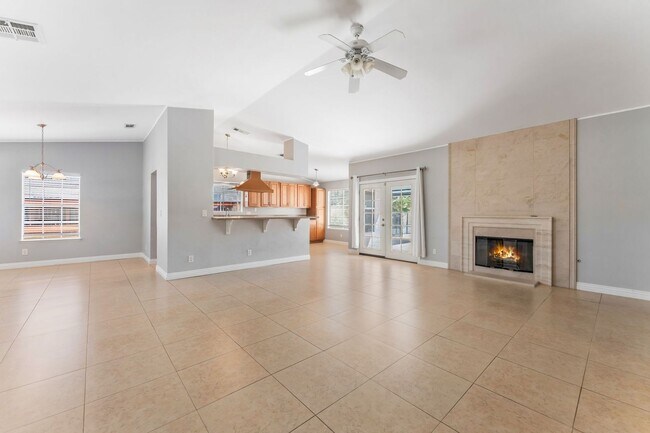 Building Photo - 741 Autumn Moon Dr