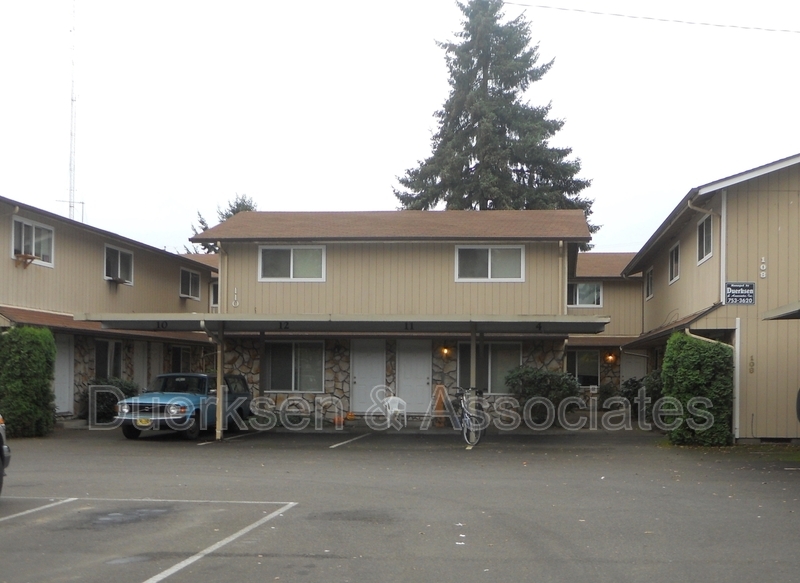 Primary Photo - 112 NE Conifer Blvd