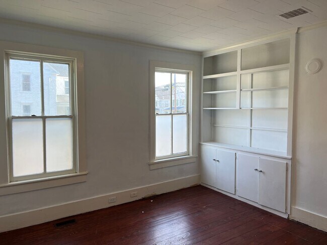 Foto del edificio - 717 N Road St