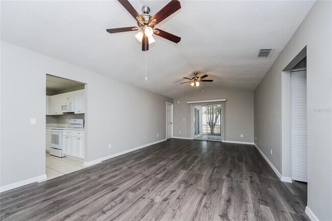 Building Photo - 4837 Jamaica Ln
