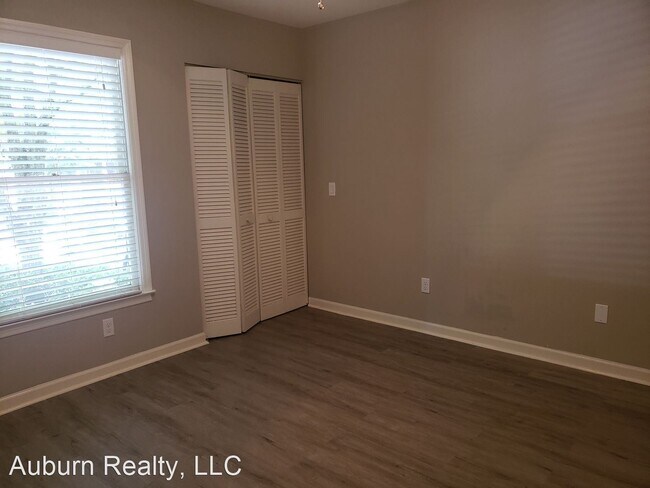 Foto del edificio - 2 br, 2 bath House - Moore's Mill Place 42...