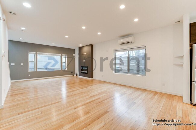 Foto del edificio - 321 21st Ave