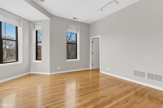 Foto del edificio - 2100 W Huron St