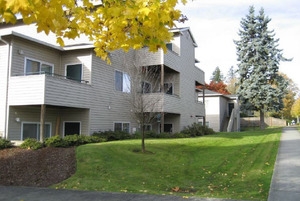 Building Photo - Landmark Apartments