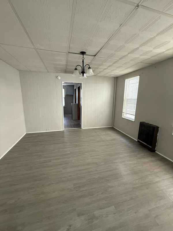 Foto del edificio - 1363 Capouse Ave