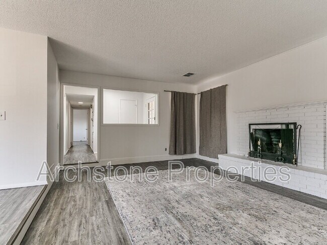 Foto del edificio - 4508 NW 26th St