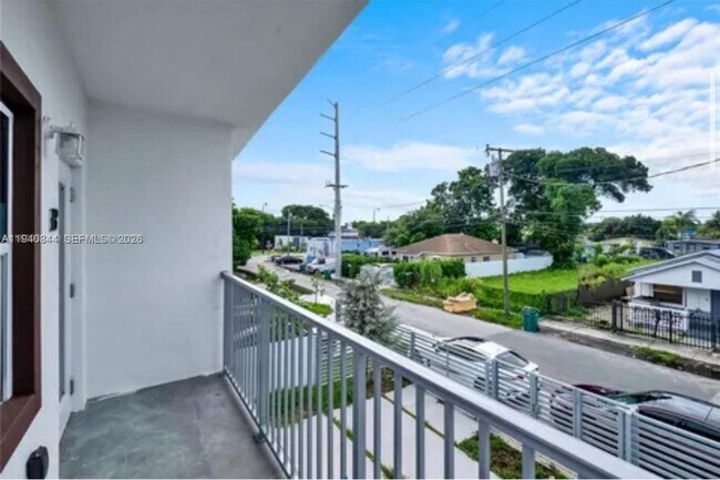 Foto del edificio - 1831 NW 67th St